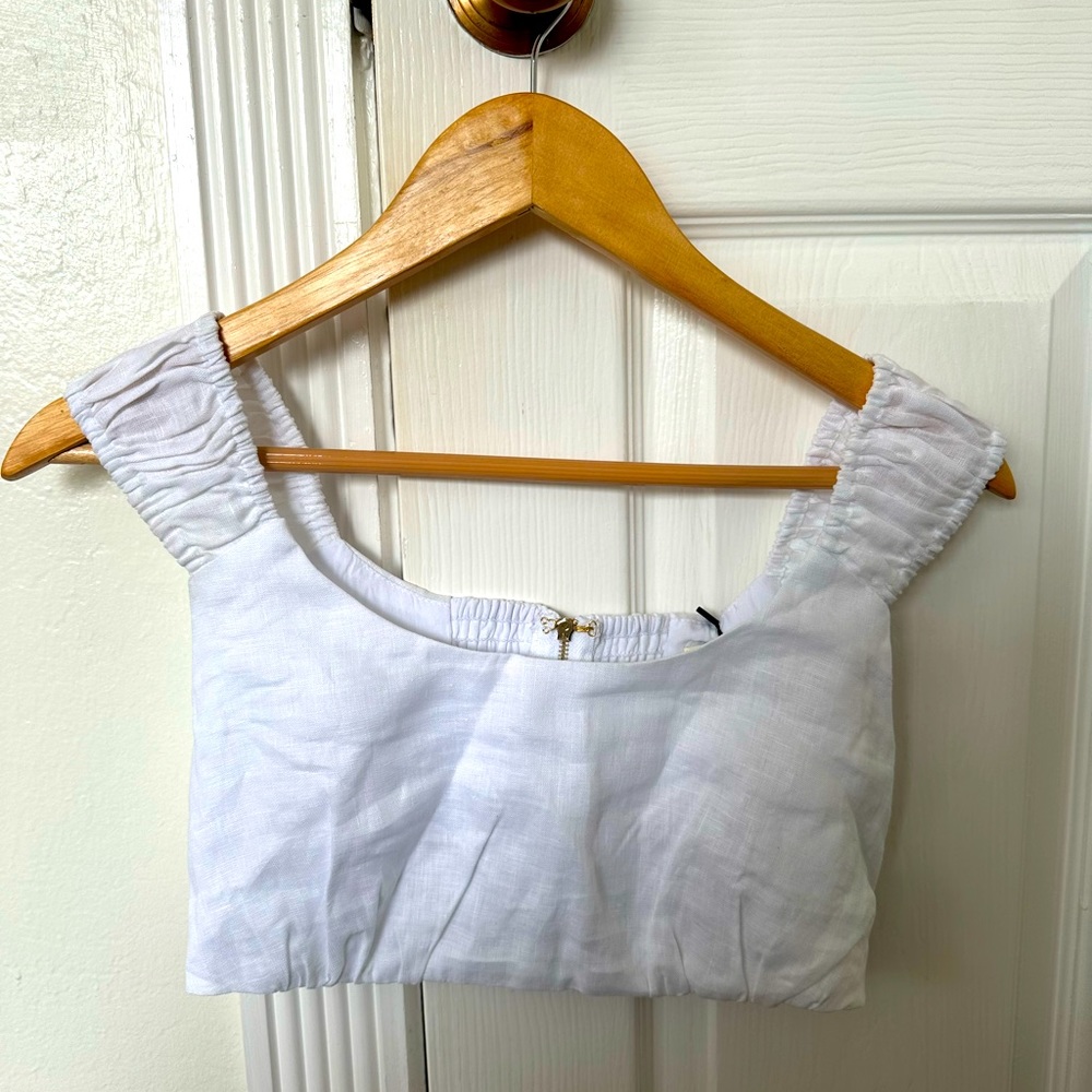 Dissh crop linen too. Brand new. US SIZE 4